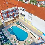 Summer Dream Hotel